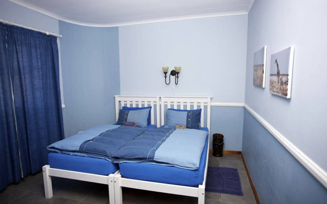 Sandcastle Apartments cc