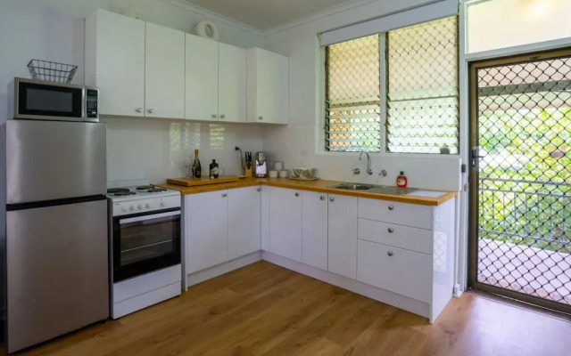 Nightcliff Retreat Stylish 2BR Apt Near Foreshore