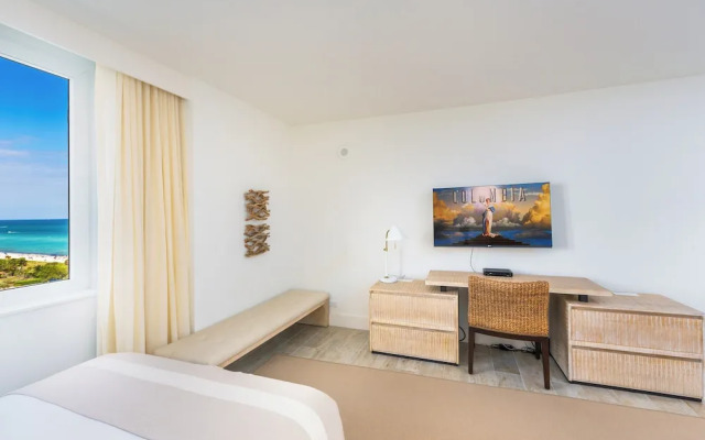 1 Hotel & Homes Private Luxury Suites