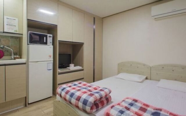KW Pencil Hostel