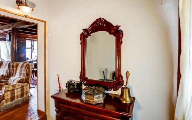 Lavish Holiday Home in Pella with Jacuzzi