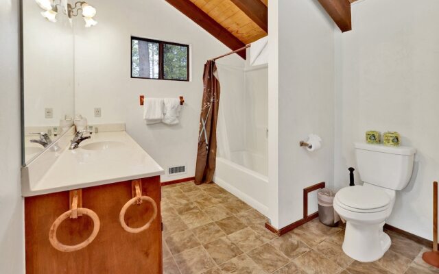 Lakeview Fishing House #121