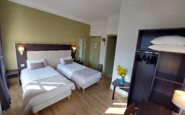 Logis Hotel Loire Hotel