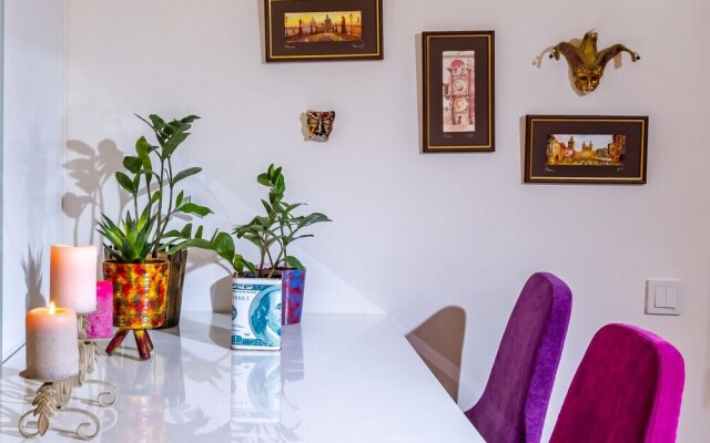 Flat With Rainbow Themed Interior in Goztepe