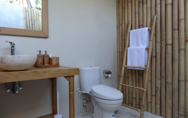 Gili Tenda Resort