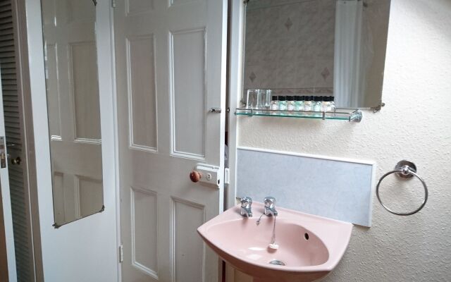 Sarum Hotel