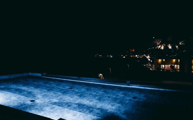 Sunset Hotel
