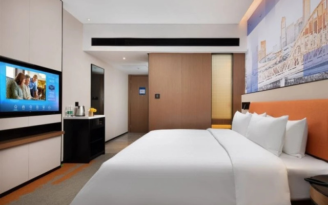 Hampton by Hilton Hefei West Railway Station Sili River