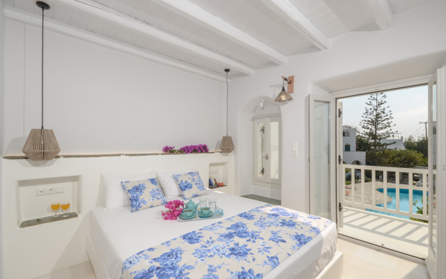 Naxian Queen Luxury Villas & Suites