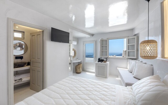 Kaleidoscope Imerovigli Suites