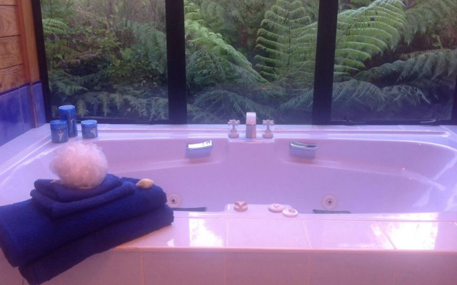 Karamu Valley Lodge