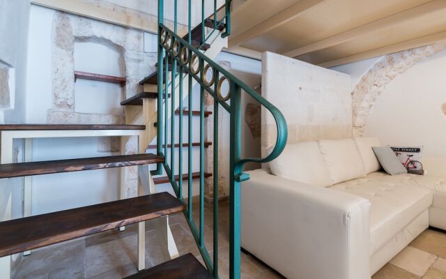 Suite 38