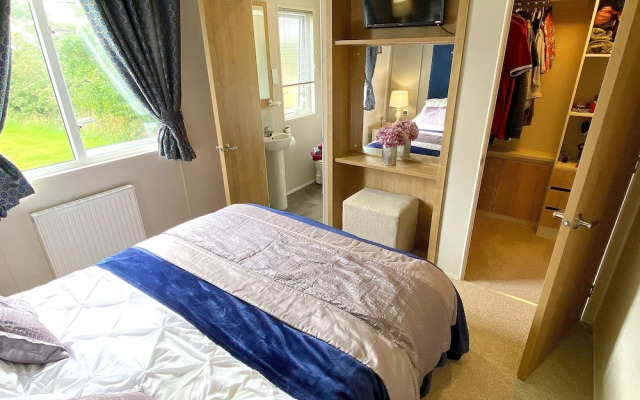 Meadow Lodge