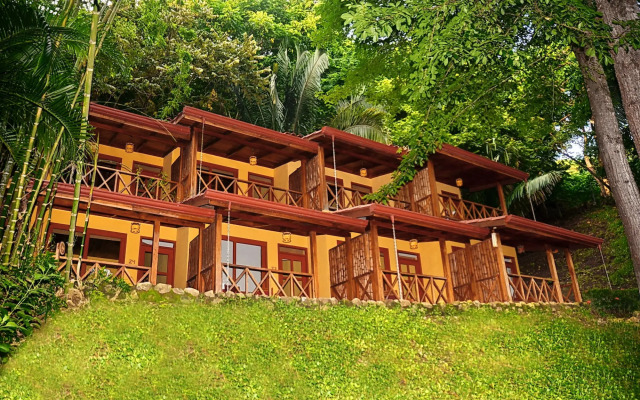 Esencia Hotel & Villas