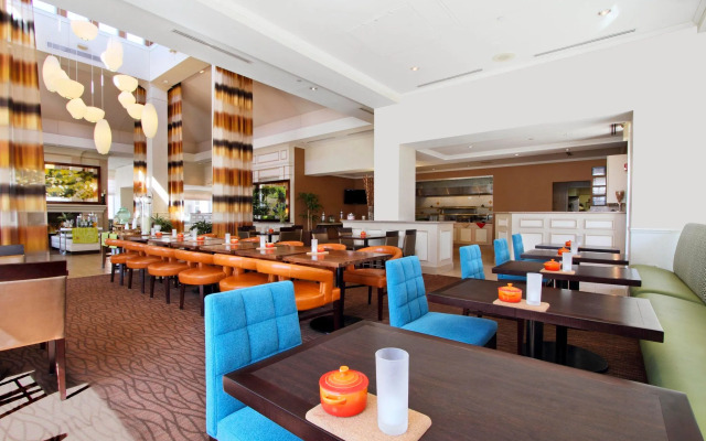 Hilton Garden Inn St. Charles