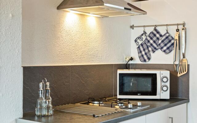 Beautiful Holiday Home in Deltebre Near Beach