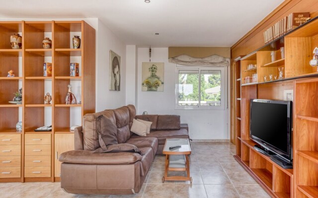 Premium Holiday Home in El Vendrell With Swimming Pool