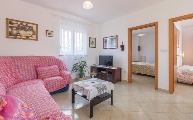 Beautiful Apartment in Vodnjan With 2 Bedrooms