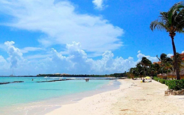 Modern Studio Puerto Aventuras 202