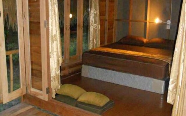 Kafair Hut - Adults Only