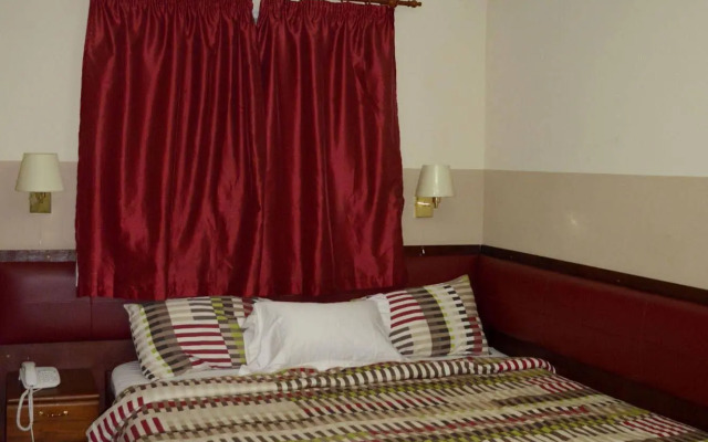 Kunta Kinte Hotel