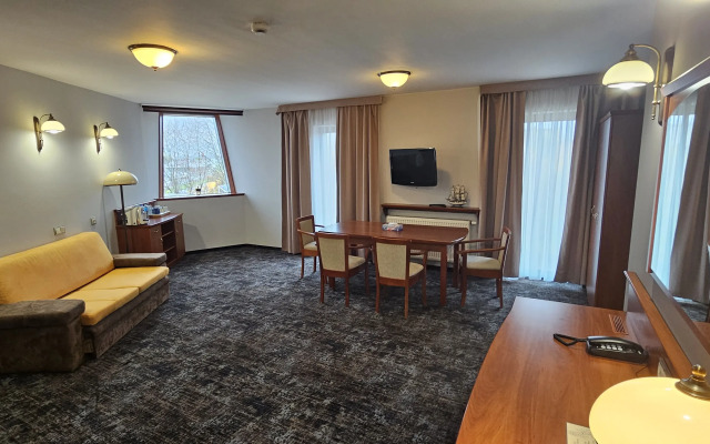 Conrad Hotel