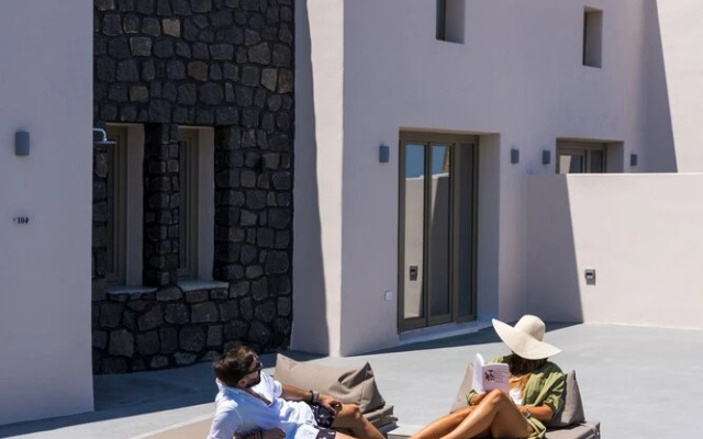 Lavadoze Luxury Suites - Adults only