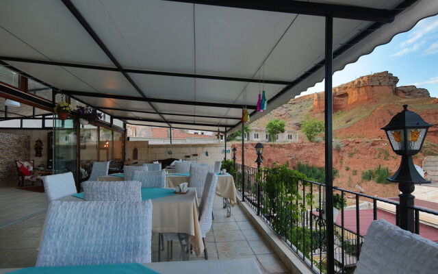 Shah Mat Hotel