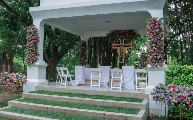 Rancho Macloy Hotel Spa & Social Events