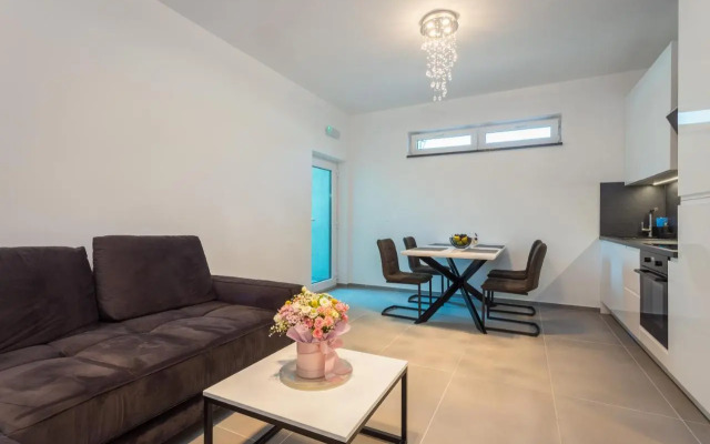 PS Apartments