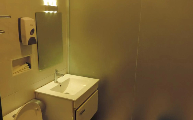 Golden Leaf Boutique Hotel