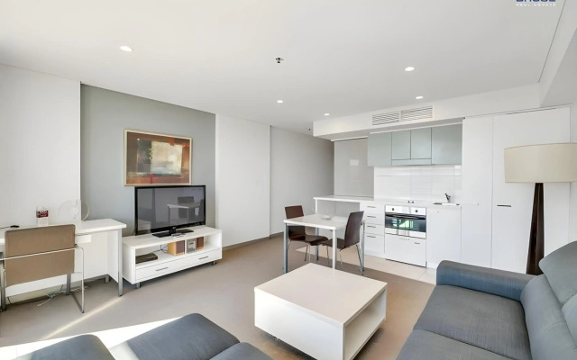 Swainson At Horizons