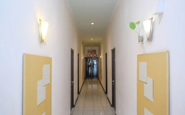 Urbanview Hotel Anggraeni Jatibarang