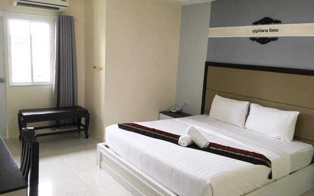 Boonbundal hotel