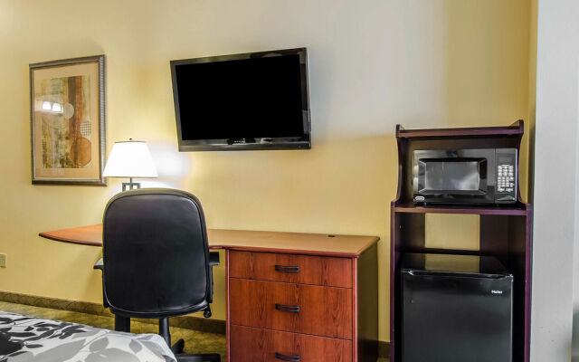 Sleep Inn & Suites Van Buren