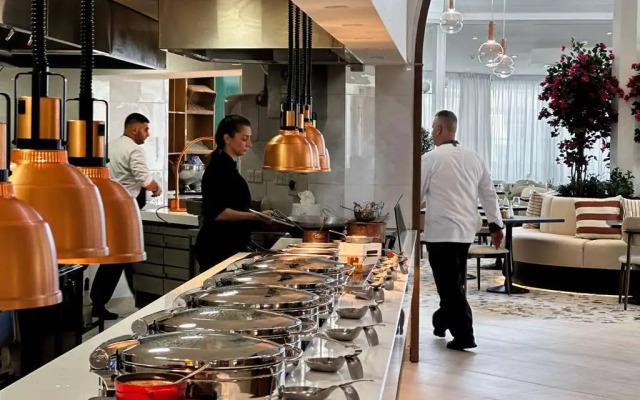 King Jason Paphos - Designed for Adults By Louis Hotels