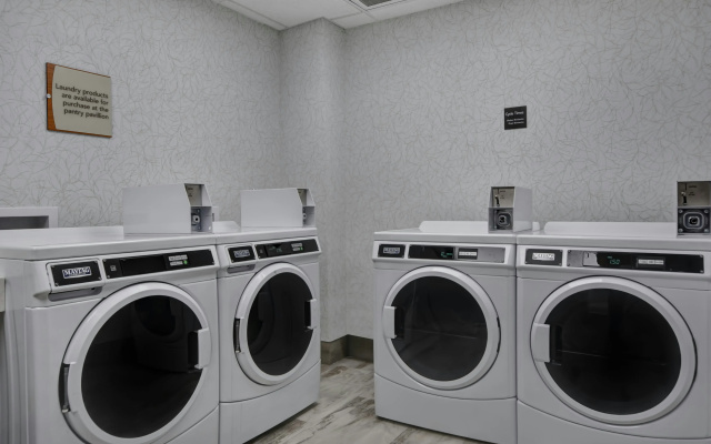 Homewood Suites by Hilton Savannah-North/Airport