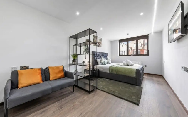 Luxury Flat in North West London