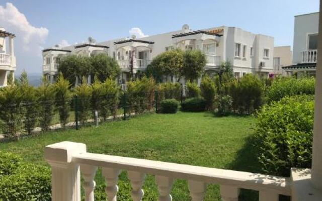 Bav Flamingo 2+1 Bahce Kati Daire