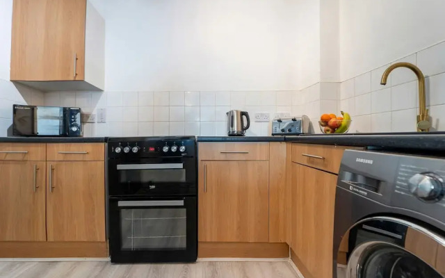 Stylish 1-Bedroom with Balcony near Soho