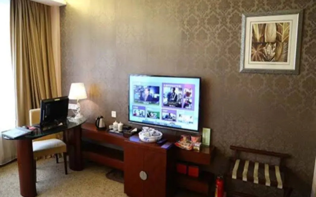 Long Zhou Grand Hotel