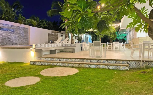 Zaba Beach House