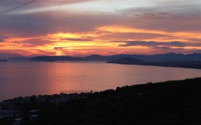 Apartment Smile Podstrana