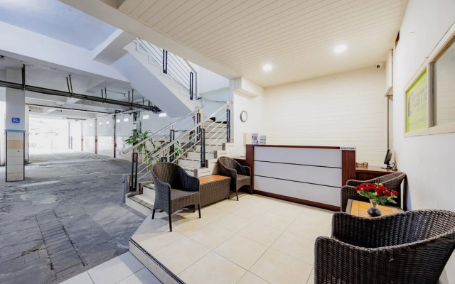 RedDoorz @ Hotel Artama Pandanaran Semarang – Lobby – Semarang