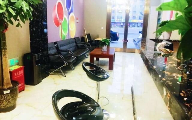 Shell Urumqi Shaybak District Xishan Road Hotel