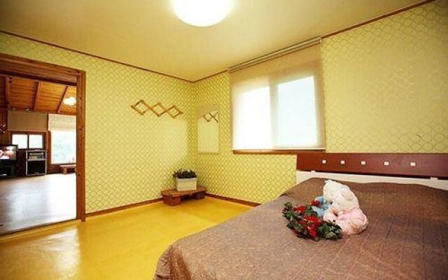 Gapyeong Lakeside View Pension