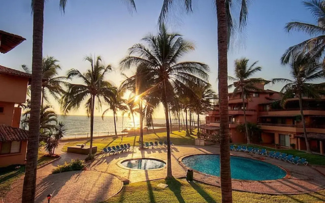 Los Tules Mexican Resort
