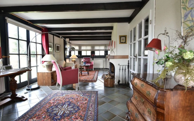 Spacious Mansion With Meadow View in Bruinisse