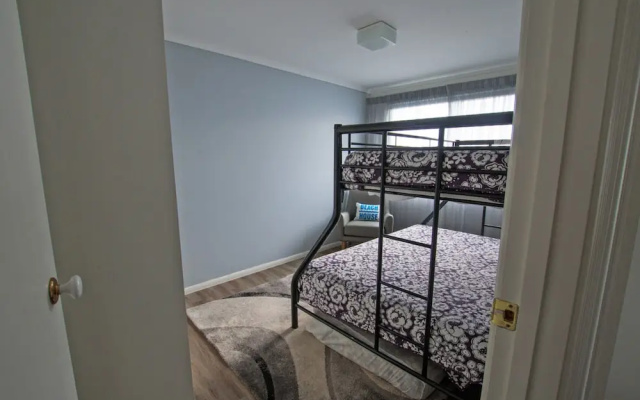 Killy Views Stunning Waterfront Pet Friendly Fireplace Free EV Charger 7 kW – Guest Rooms – Kilcunda