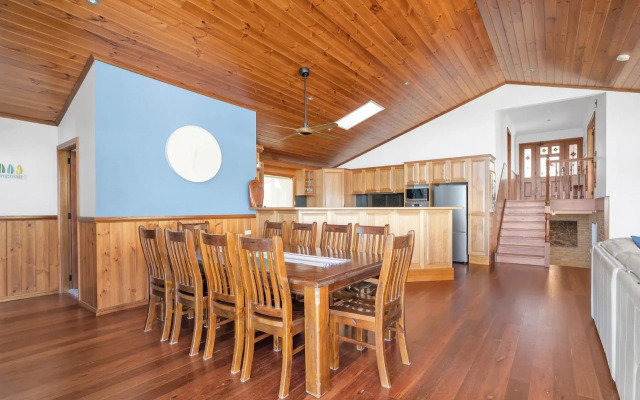 NOBLEVIEW Gerringong 4pm check out Sundays